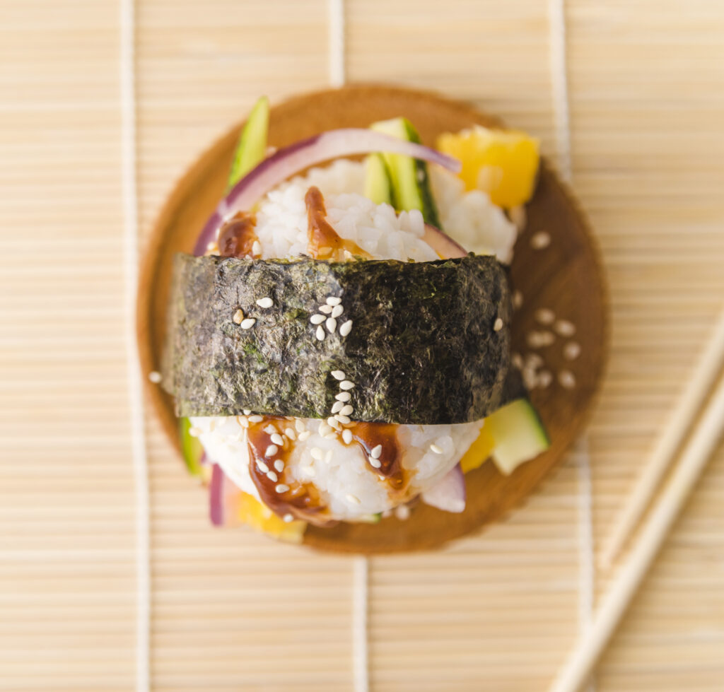 Sushi burger, plat japonais traditionnel