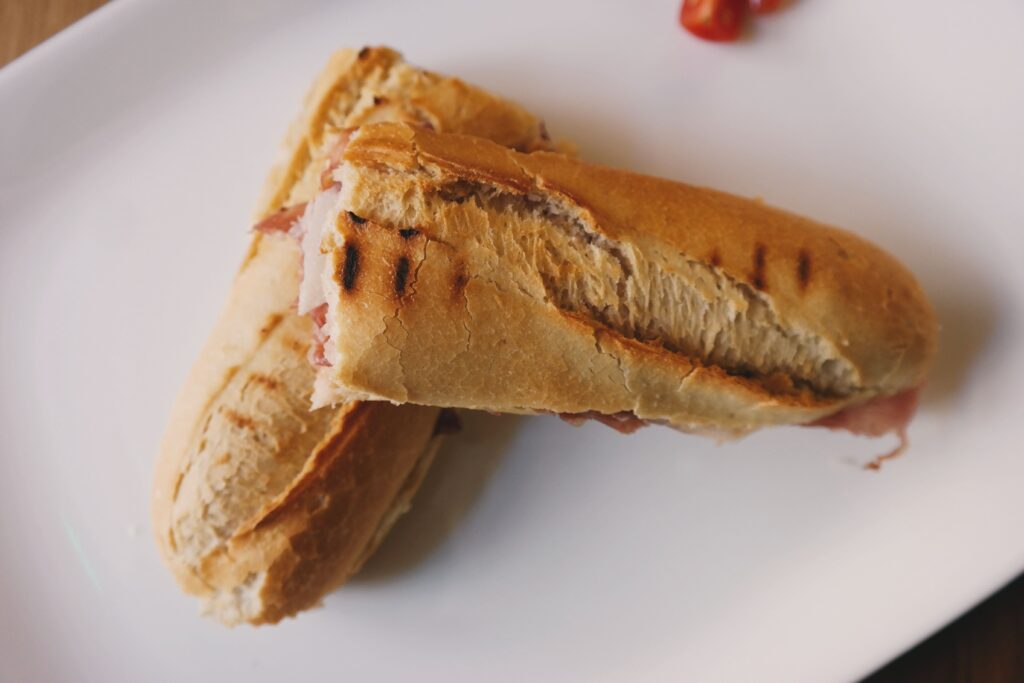 Sandwichs populaires et leurs histoires