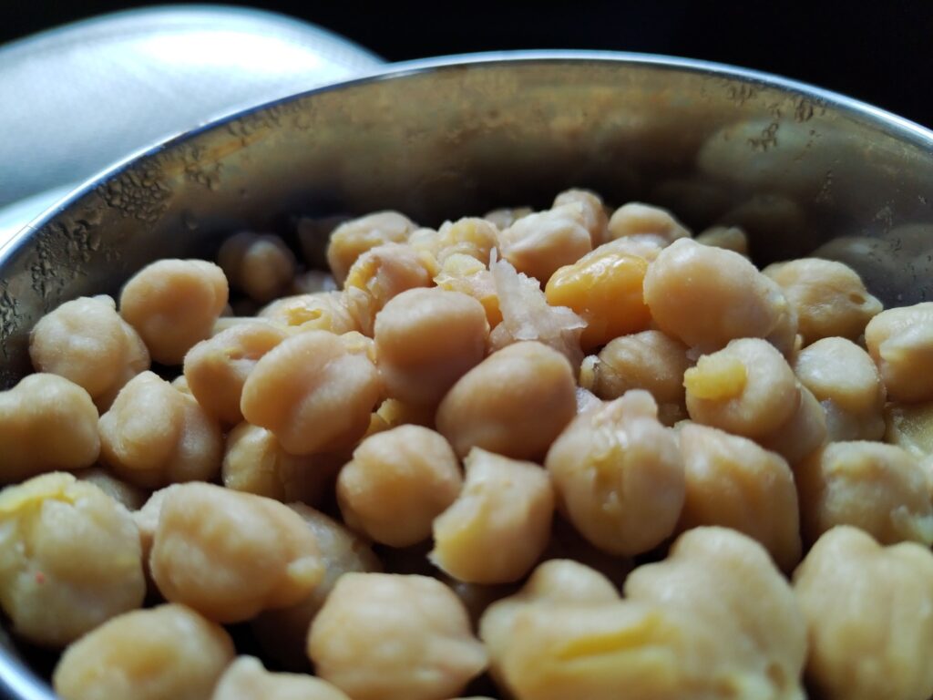 Pois chiche cuits pour faire la panisse